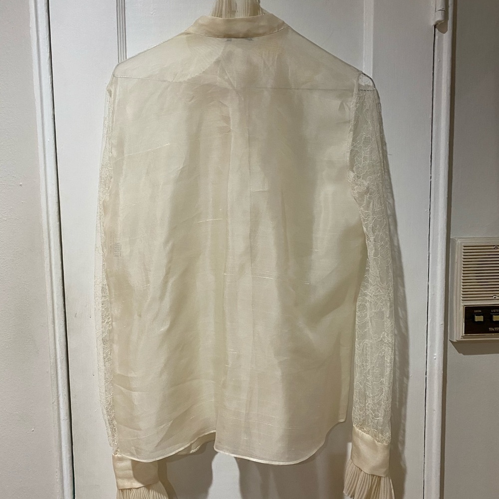 SOLD Oscar de la Renta Ruffle top 6 ASO Gossip - Picture 9 of 14